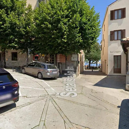 Guest house Mirakul In A Cute Historic Town