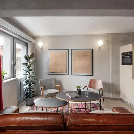 Mirakul In A Cute Historic Town Guest house 4*