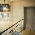 Mirakul In A Cute Historic Town Гостевой дом 4*